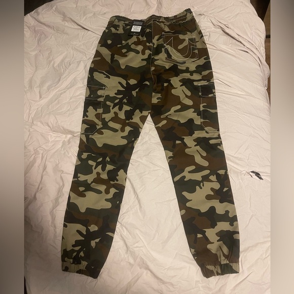 True Religion Hunting Camo Cargo SN Jogger 700709 Men's Size S - Picture 1 of 3